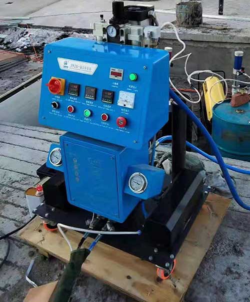 小型噴涂料機(jī)多少錢一臺(tái)(圖1) Q2600小型噴涂料機(jī)