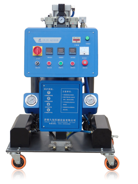 噴涂聚氨酯機(jī)器(圖1) Q2600噴聚氨酯機(jī)器